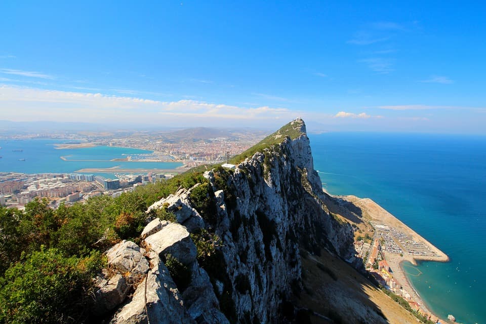 Gibraltar United to Pay Its Players in Cryptocurrency