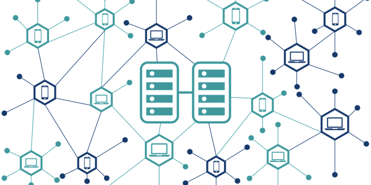 centralized decentralized